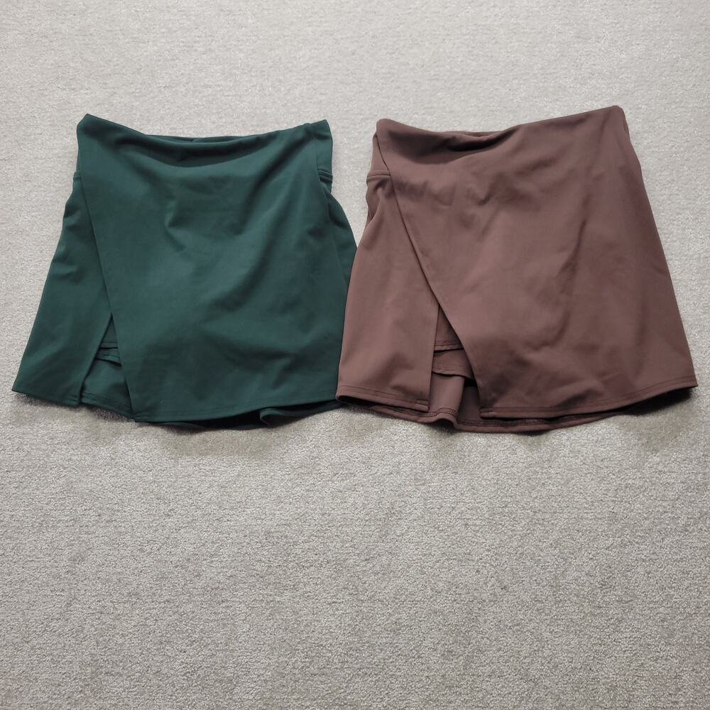 SKN by Yogalicious Womens Skort XS Lot of 2 Green Brown Athletic Tennis Golf